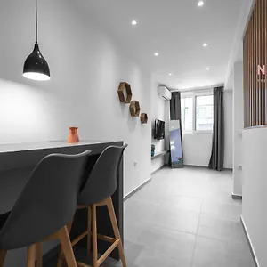 https://bourn-nilie-hospitality-mgmt.hotels-of-thessaloniki.com